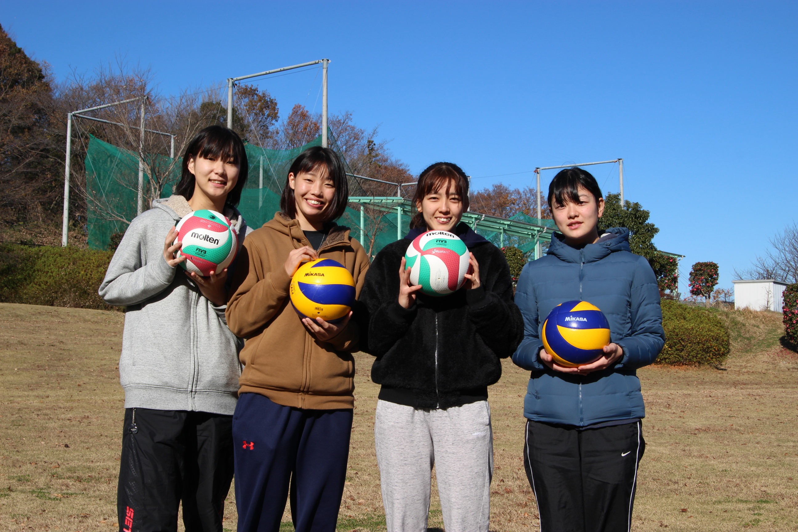 女子バレー 卒業後の進路 実業団でバレーボールを続ける選手たち 武蔵丘短期大学